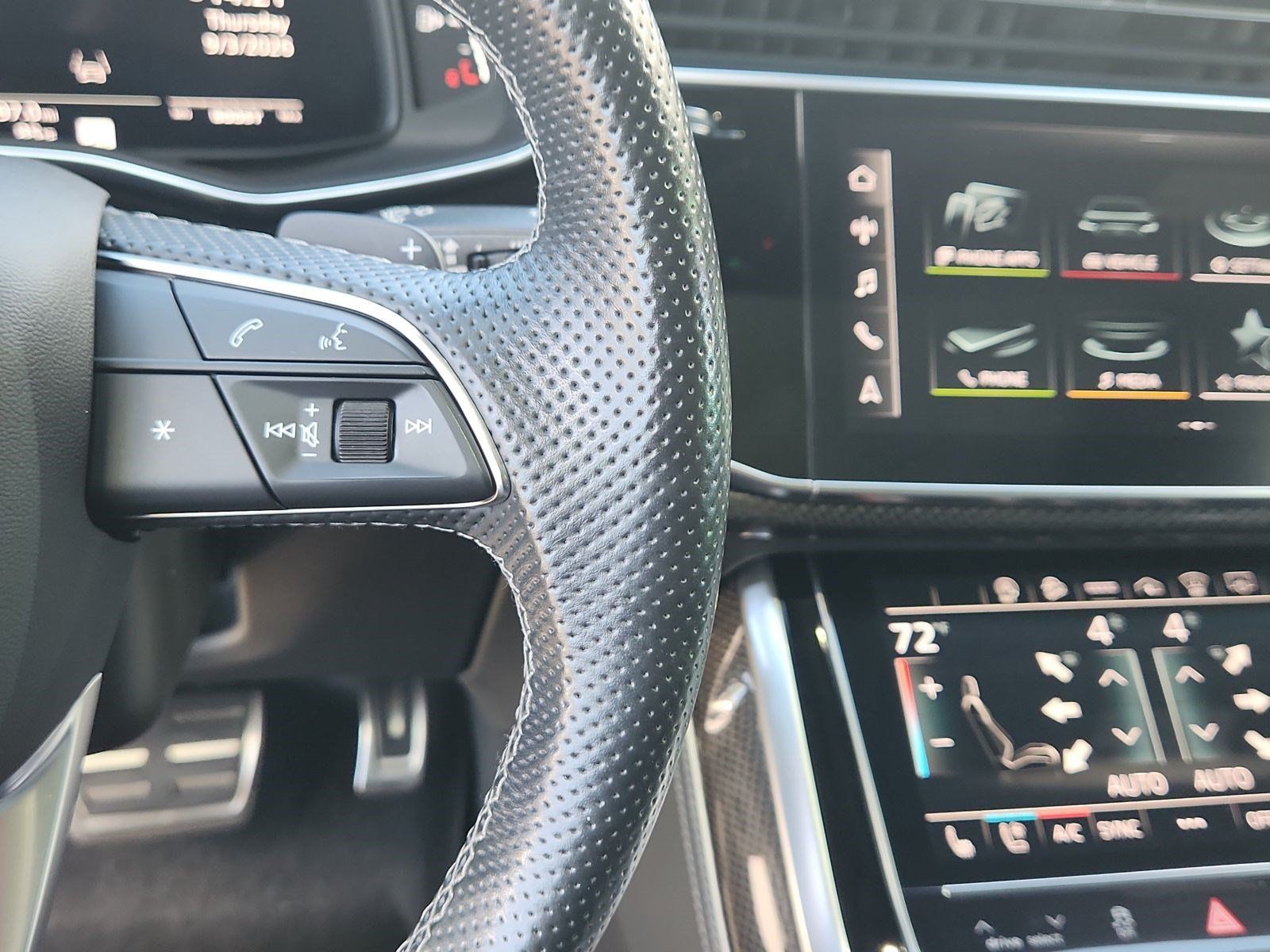 Used 2021 Audi SQ7 Prestige w/ Prestige Package AWD/4WD image 23