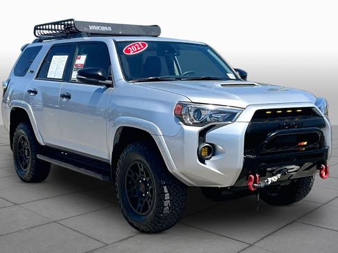 Used 2021 Toyota 4Runner Venture w/ Moonroof Package AWD/4WD image 2