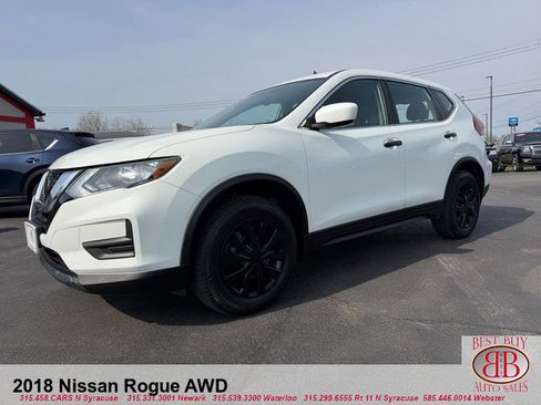 Used 2018 Nissan Rogue S AWD/4WD image 3