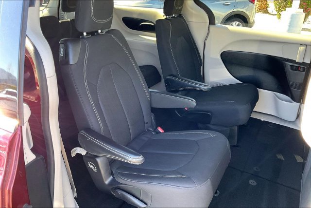 Used 2023 Chrysler Voyager LX FWD image 26