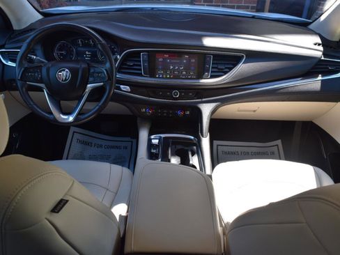 Used 2023 Buick Enclave Essence AWD/4WD image 15