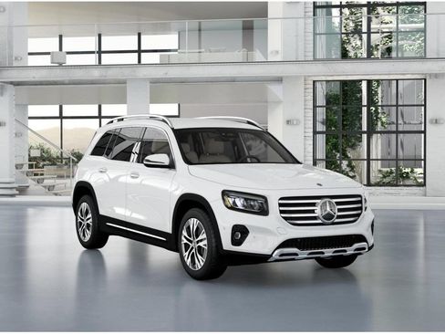 Certified 2025 Mercedes-Benz GLB 250 4MATIC image 10