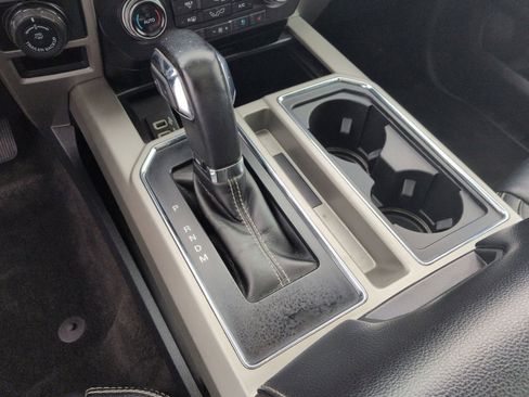 Used 2020 Ford F150 Lariat w/ Equipment Group 502A Luxury image 40