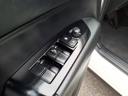 Used 2017 MAZDA CX-5 Touring w/ Preferred Equipment Package image 21