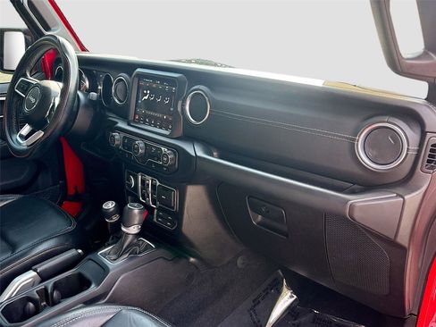 Used 2020 Jeep Gladiator Overland AWD/4WD image 28