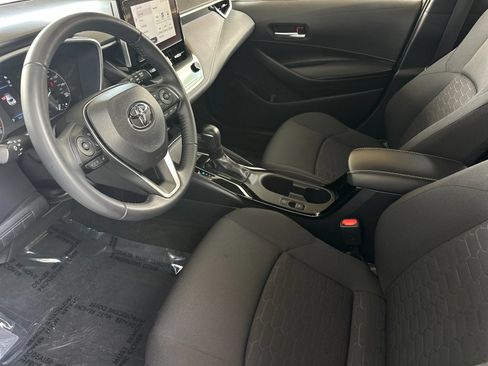 Used 2024 Toyota Corolla SE w/ SE Package FWD image 9