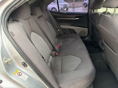 Used 2019 Toyota Camry LE FWD image 8