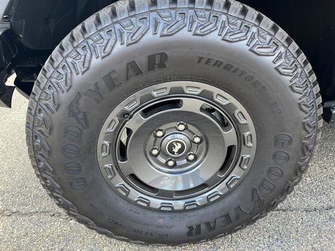 Used 2025 Ford Bronco Big Bend w/ Black Diamond Package image 6