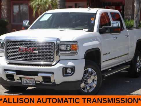 Used 2015 GMC Sierra 2500 Denali w/ Duramax Plus Package AWD/4WD image 4