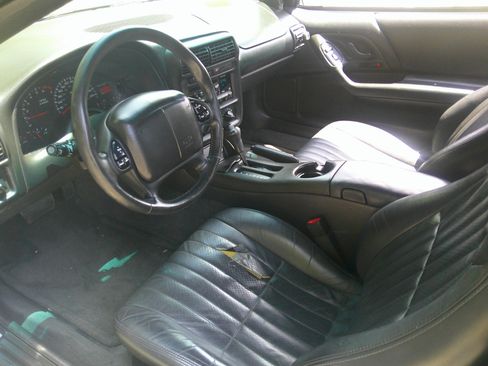 Used 2002 Chevrolet Camaro LT image 45