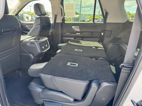 Certified 2025 Ford Expedition Max Platinum AWD/4WD image 34