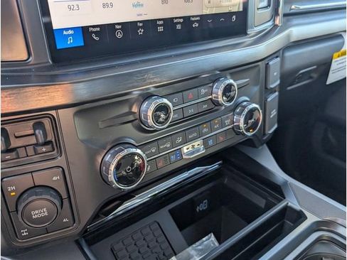New 2026 Ford F350 Lariat w/ Black Appearance Package image 23