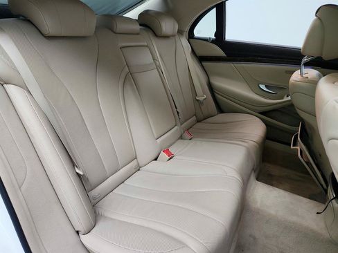 Used 2014 Mercedes-Benz S 550 Sedan image 30