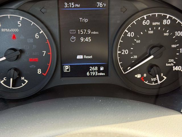 Used 2025 Nissan Altima 2.5 S FWD image 28
