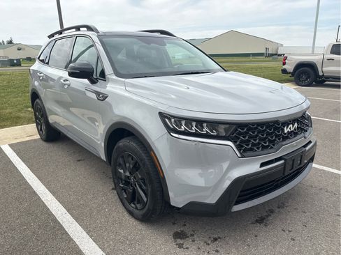 Used 2022 Kia Sorento S w/ Panoramic Sunroof Package AWD/4WD image 1