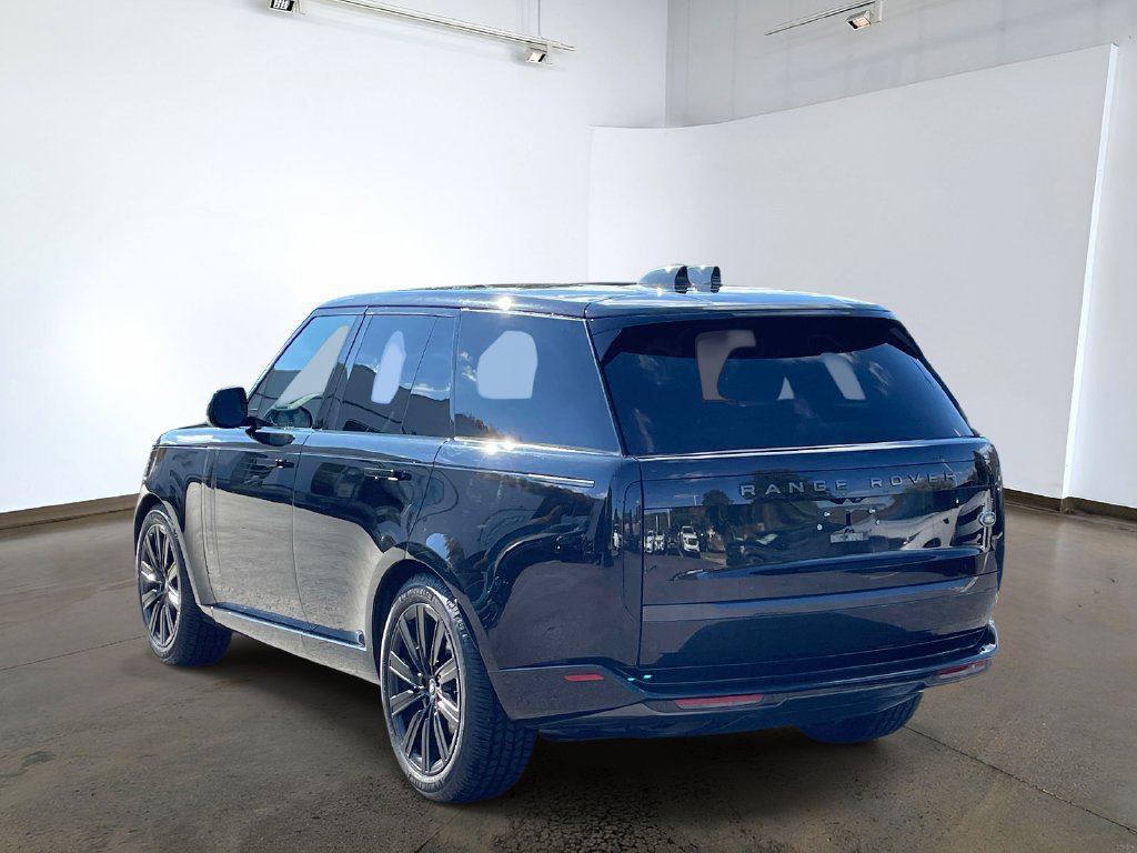 Used 2023 Land Rover Range Rover SE AWD/4WD image 6