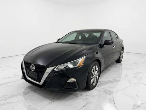 Used 2020 Nissan Altima 2.5 S image 2