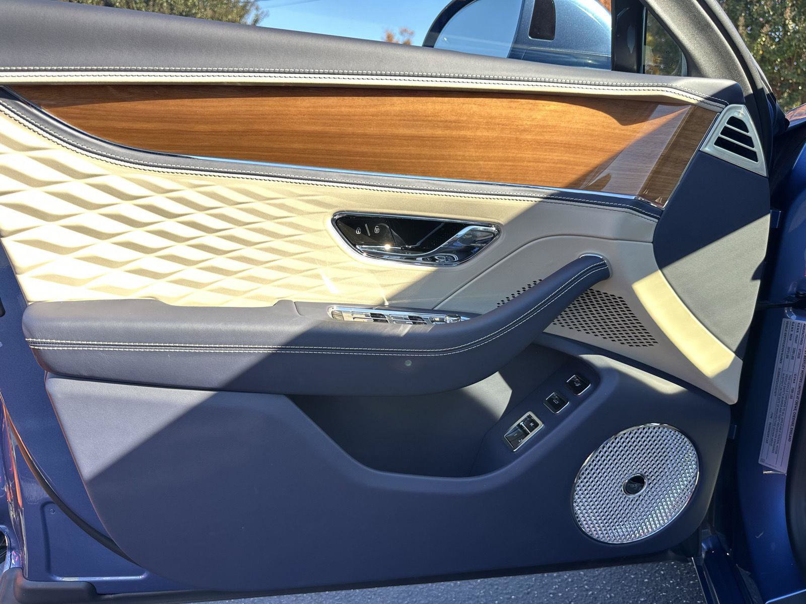 New 2027 Bentley Flying Spur AWD/4WD image 12