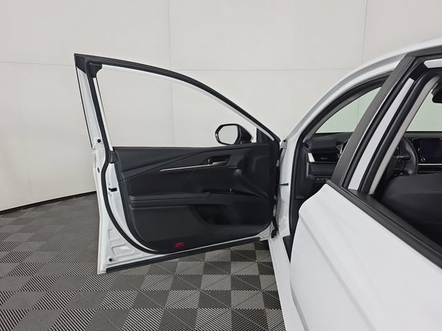 Used 2025 Toyota Camry LE FWD image 19