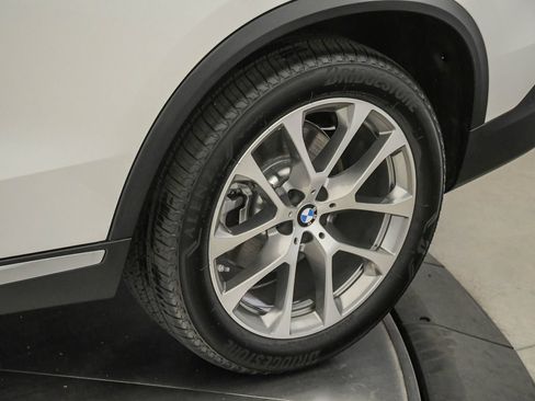 Used 2026 BMW X5 xDrive40i AWD/4WD image 10