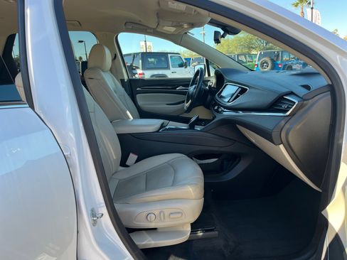 Used 2021 Buick Enclave Essence w/ Sound and Sites Package image 19