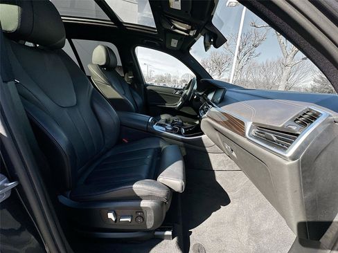 Used 2021 BMW X5 xDrive40i w/ Premium Package 2 image 33