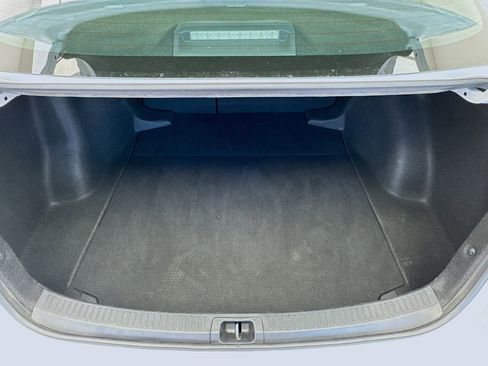 Used 2023 Toyota Corolla LE image 17