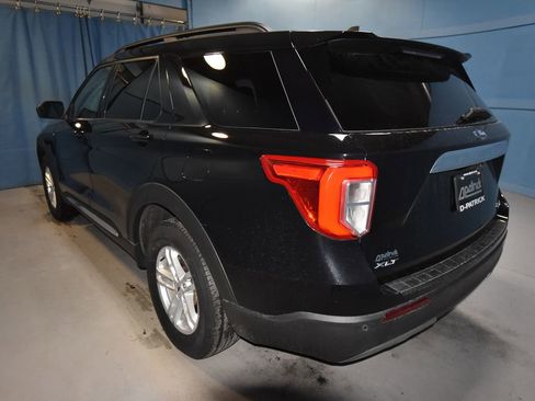 Used 2022 Ford Explorer XLT w/ Equipment Group 202A image 31