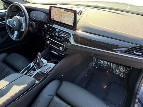 Used 2023 BMW 530i w/ M Sport Package image 28