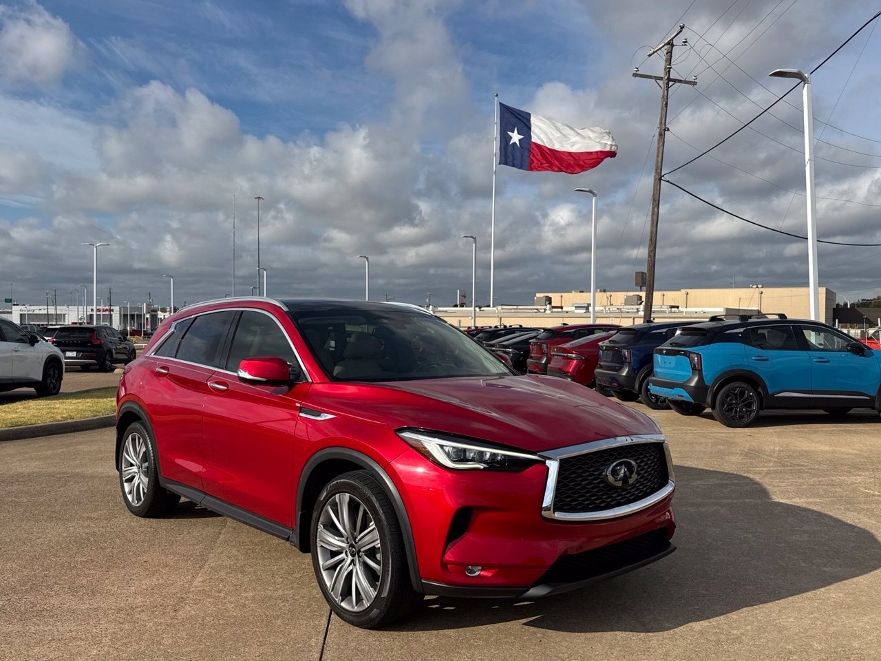 Used 2022 INFINITI QX50 Sensory FWD image 1