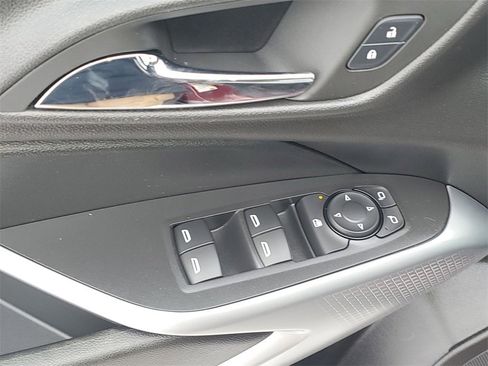 Certified 2024 Chevrolet Trax RS w/ Driver Confidence Package image 21