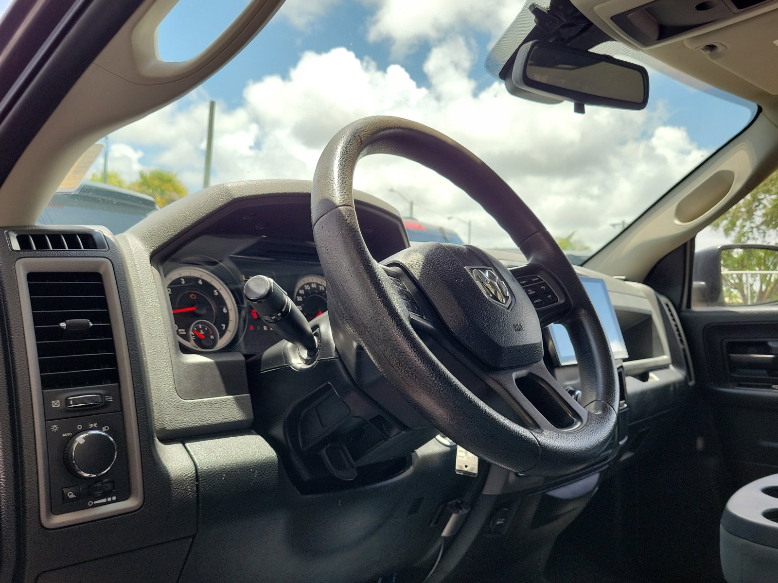 Used 2015 RAM 1500 Tradesman w/ Popular Equipment Group AWD/4WD image 7