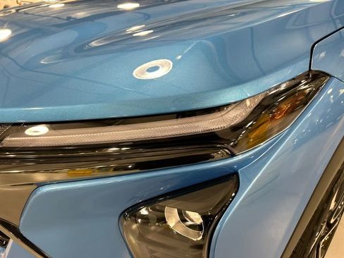 Used 2025 Chevrolet Trax RS w/ Sunroof Package image 7