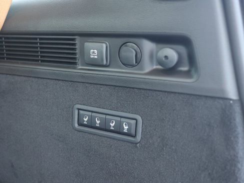 Used 2023 Jeep Grand Wagoneer Series III image 62