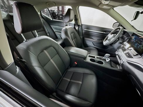 New 2026 Nissan Altima 2.5 SR FWD image 23