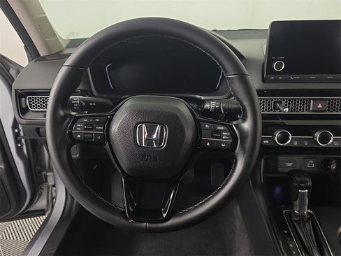 Used 2022 Honda Civic EX image 10