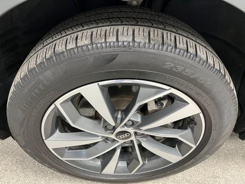 Used 2022 Audi Q5 2.0T Premium Plus AWD/4WD image 13