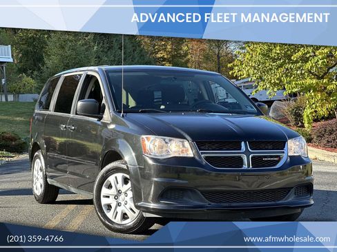 Used 2015 Dodge Grand Caravan SE w/ Quick Order Package 29E SE image 1