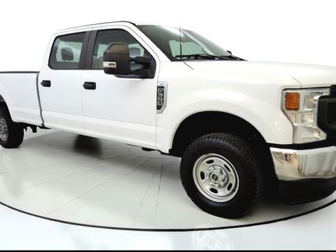 Used 2022 Ford F350 XL w/ Power Equipment Group AWD/4WD image 2
