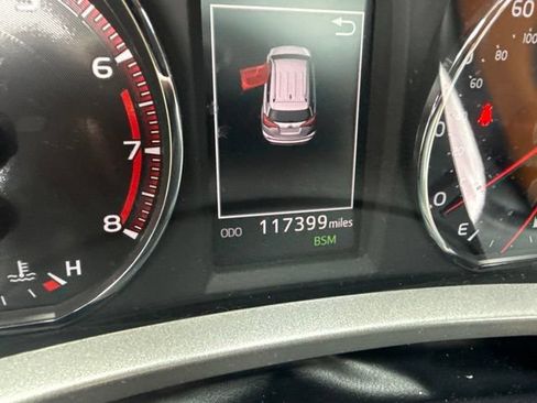 Used 2017 Toyota RAV4 SE AWD/4WD image 5