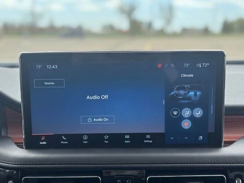 Used 2023 Lincoln Nautilus Reserve w/ Equipment Group 202A AWD/4WD image 23