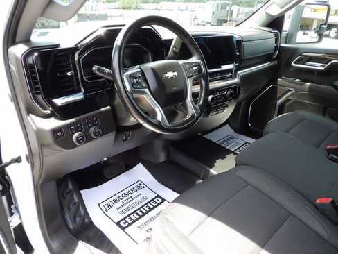 Used 2024 Chevrolet Silverado 3500 LT w/ Convenience Package AWD/4WD image 16
