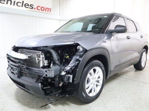 Used 2021 Chevrolet TrailBlazer LS image 2