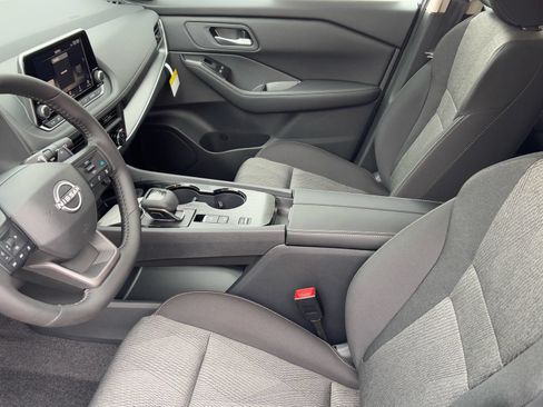 New 2026 Nissan Rogue SV w/ Cold Weather Package FWD image 19