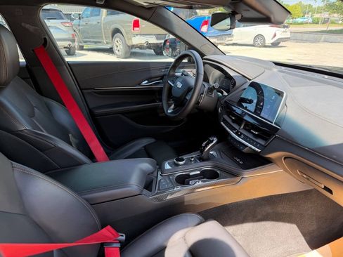 Used 2023 Cadillac CT4 V AWD/4WD image 3