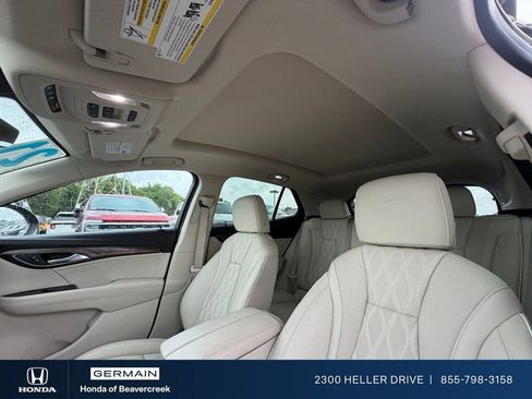 Used 2021 Buick Envision Avenir w/ Technology Package II AWD/4WD image 16