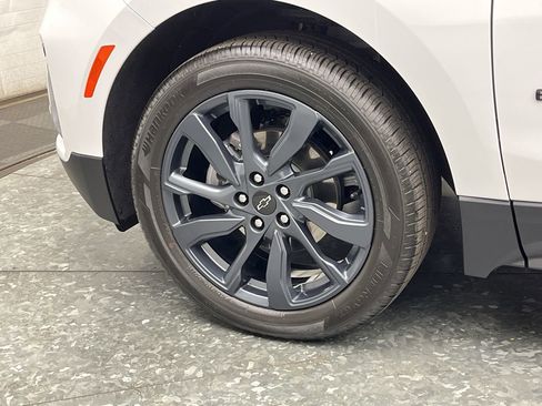 Certified 2024 Chevrolet Equinox RS AWD/4WD image 33