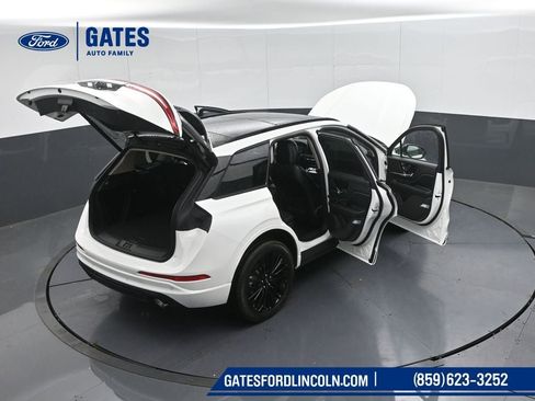 New 2026 Lincoln Corsair Premiere image 55