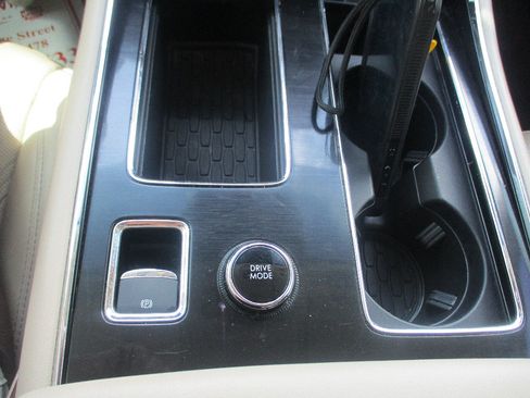 Used 2023 Lincoln Aviator Reserve w/ Elements Package Plus AWD/4WD image 11