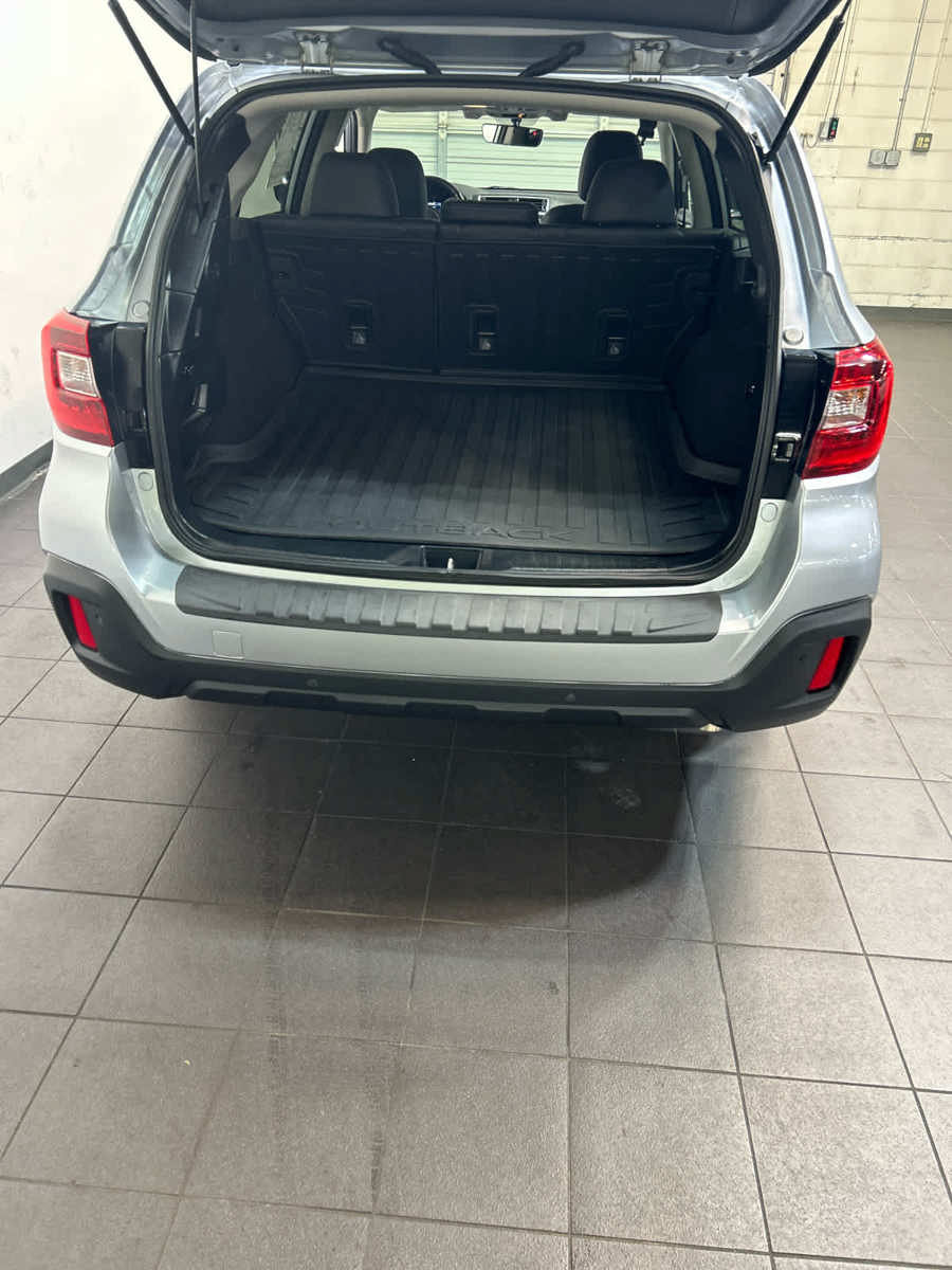 Used 2019 Subaru Outback 3.6R Limited w/ Popular Package #2 AWD/4WD image 11